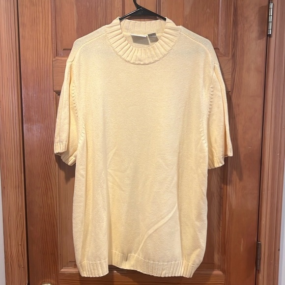 Appleseed's Sweaters - Appleseed’s women’s plus size yellow short sleeve sweater size 3X.